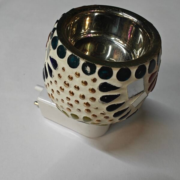 Electric Camphor Diffuser and Night Lamp (2 in 1) D1 - Image 3