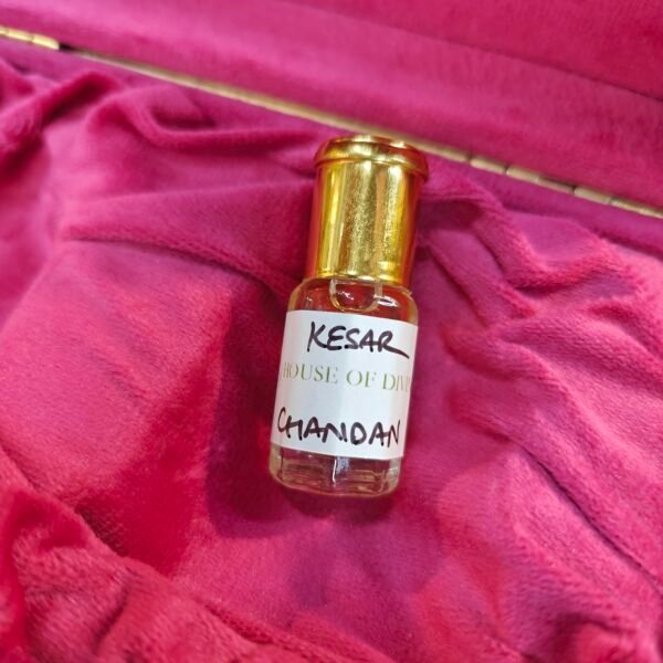 Kesar Chandan Ittar/Attar 2.5 gm.